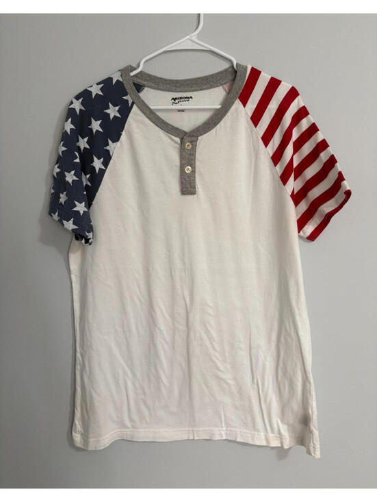 Other - Arizona Jeans Co Mens T-Shirt Henley Large Stars Stripes Sleeve Cotton Patriotic